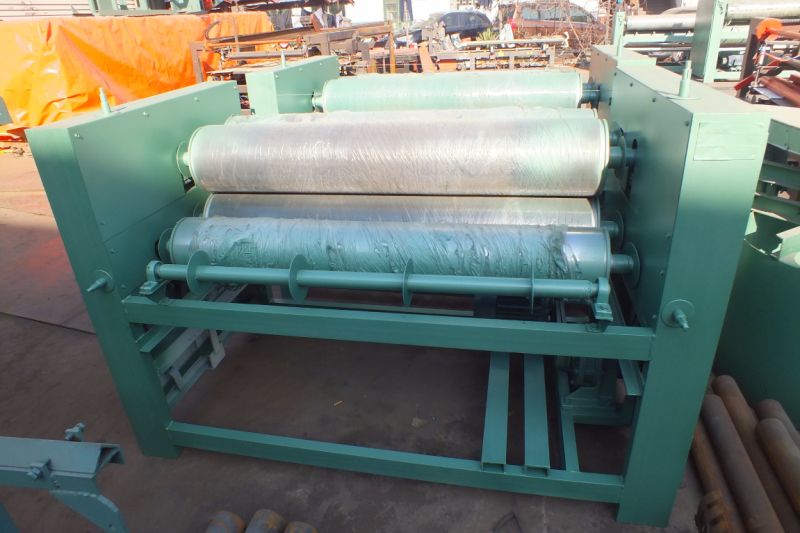 La m&aacute;quina esparcidora de pegamento de 4 pies de venta caliente para la l&iacute;nea de producci&oacute;n de madera contrachapada