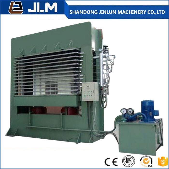 M&aacute;quina de prensado en caliente multicapa para l&iacute;nea de producci&oacute;n de madera contrachapada