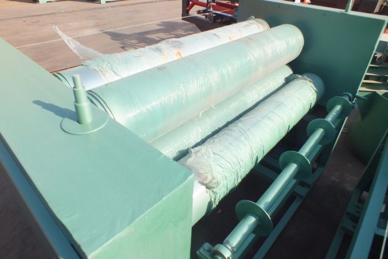 M&aacute;quina esparcidora de pegamento de 48 pies para trabajar la madera&nbsp;