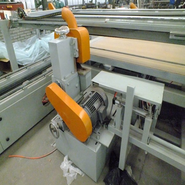 Sierra de corte vertical y horizontal para tableros de madera contrachapada