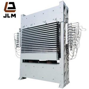 La máquina de prensado en caliente de ciclo corto de 4 pies con control CNC