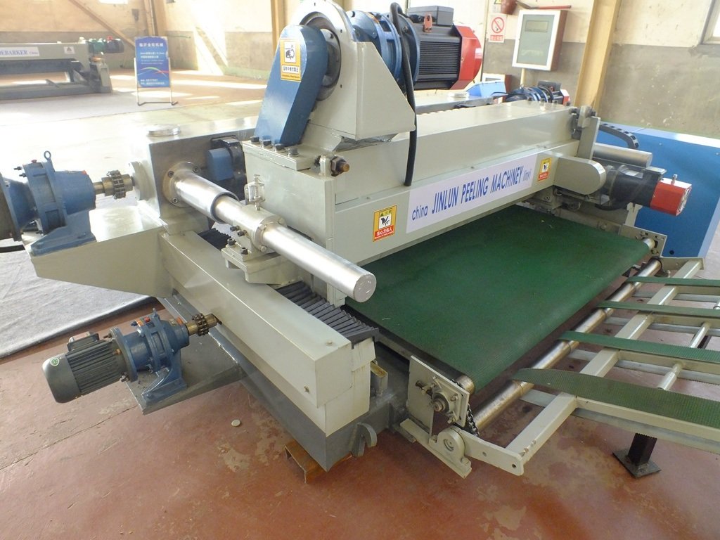 Torno de pelado de chapa de troncos de 4 pies con control CNC para madera contrachapada