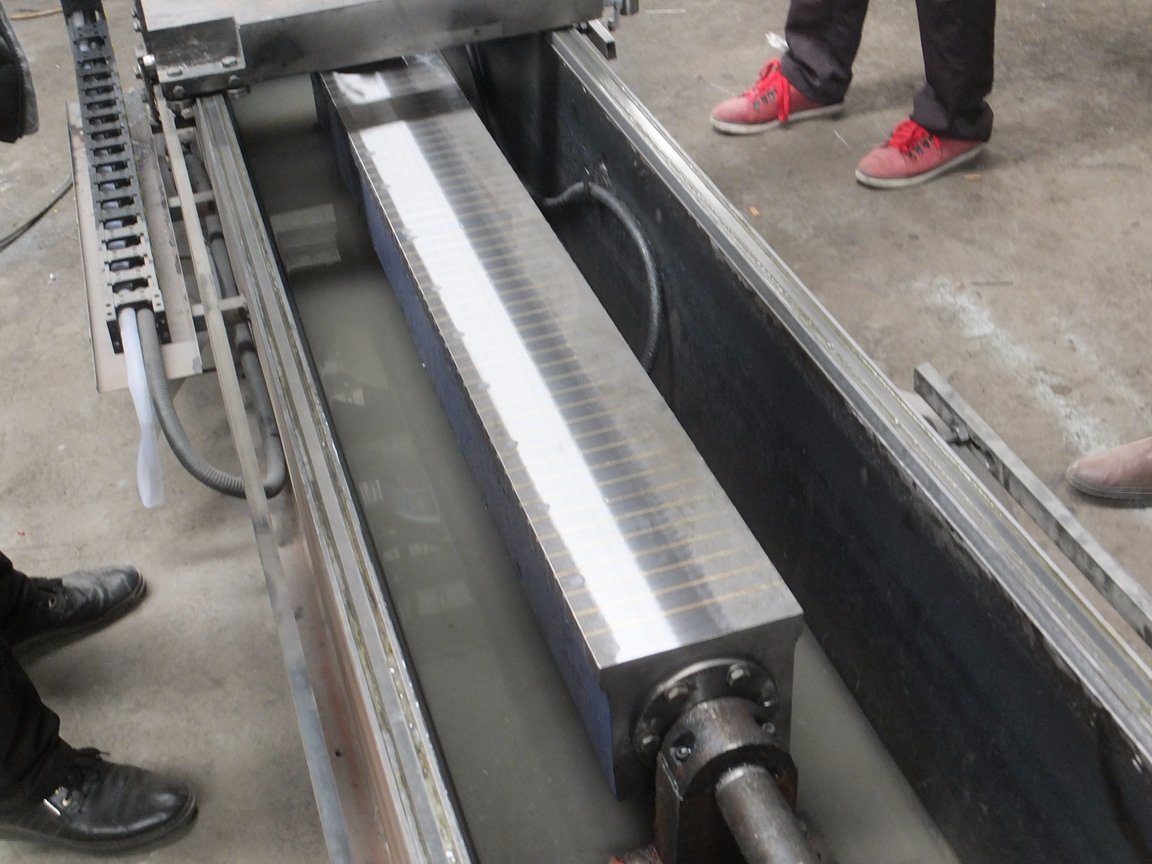 Máquina trituradora de cuchillos para carpintería/máquina rectificadora de corte universal