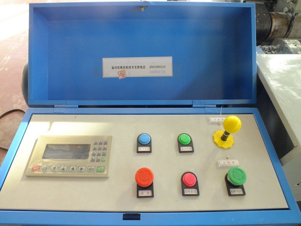 Torno de pelado de chapa sin husillo