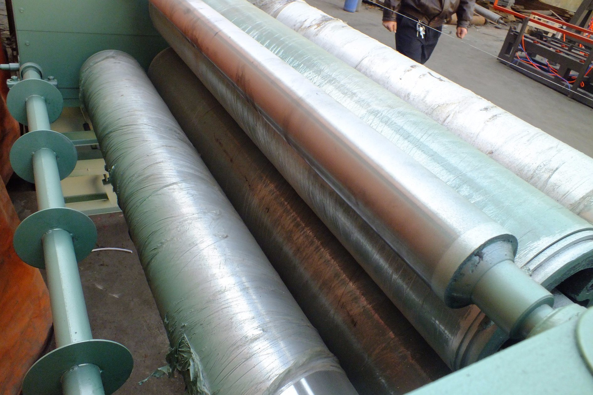 Esparcidor de pegamento de doble cara de 8 pies y 4 rollos para máquina de fabricación de madera contrachapada