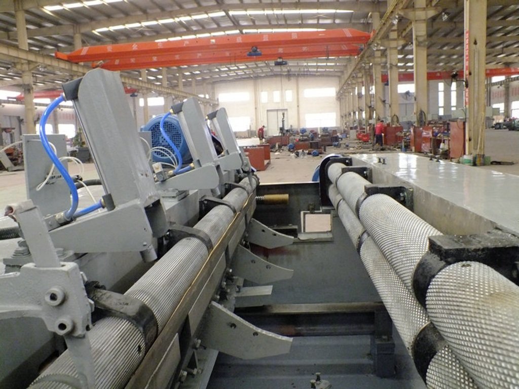 Torno de pelado de chapa CNC de 8 pies para línea de producción de madera contrachapada