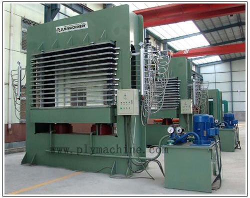m&aacute;quina-de-prensa-caliente-de-madera-contrachapada.jpg