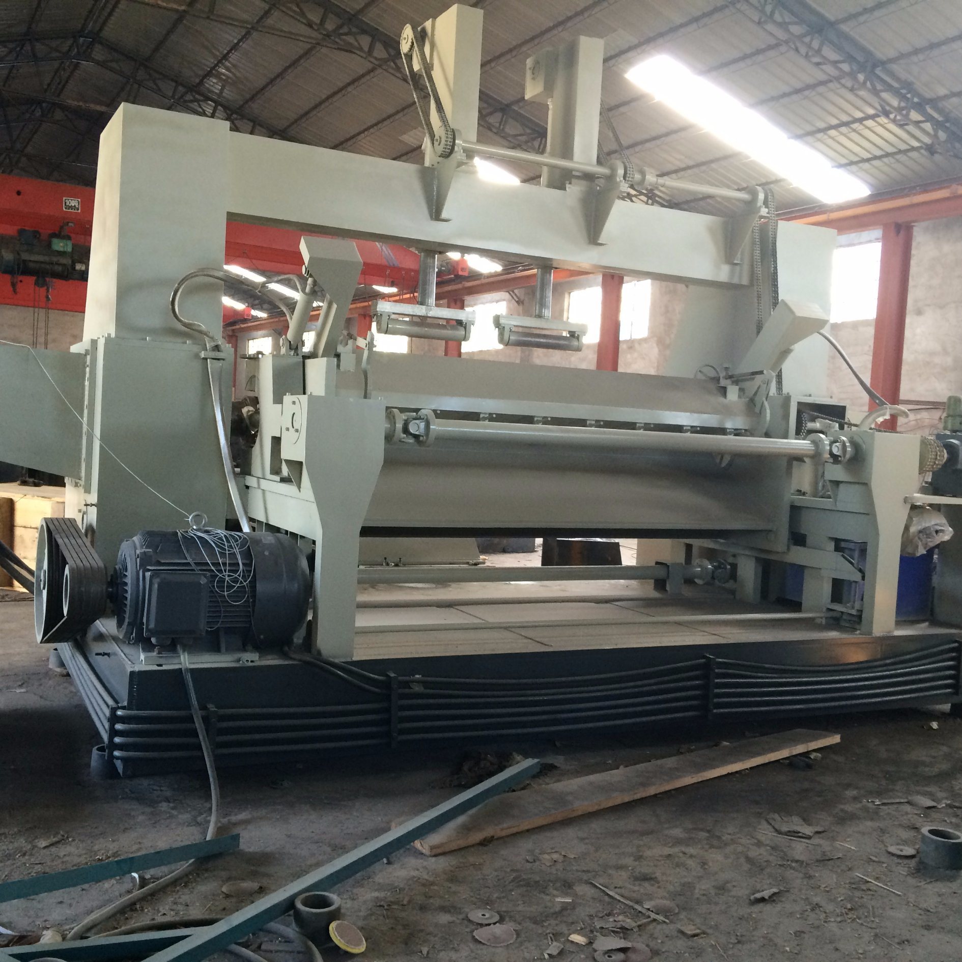 Torno de pelado de chapa de cara de husillo CNC de 8 pies de venta caliente