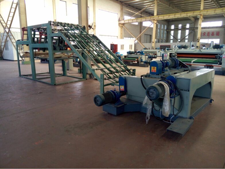 Línea de máquina peladora de chapa de madera contrachapada sin husillo totalmente automática Jinlun