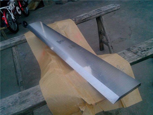 cuchillo-pelador-de-chapa-de-madera